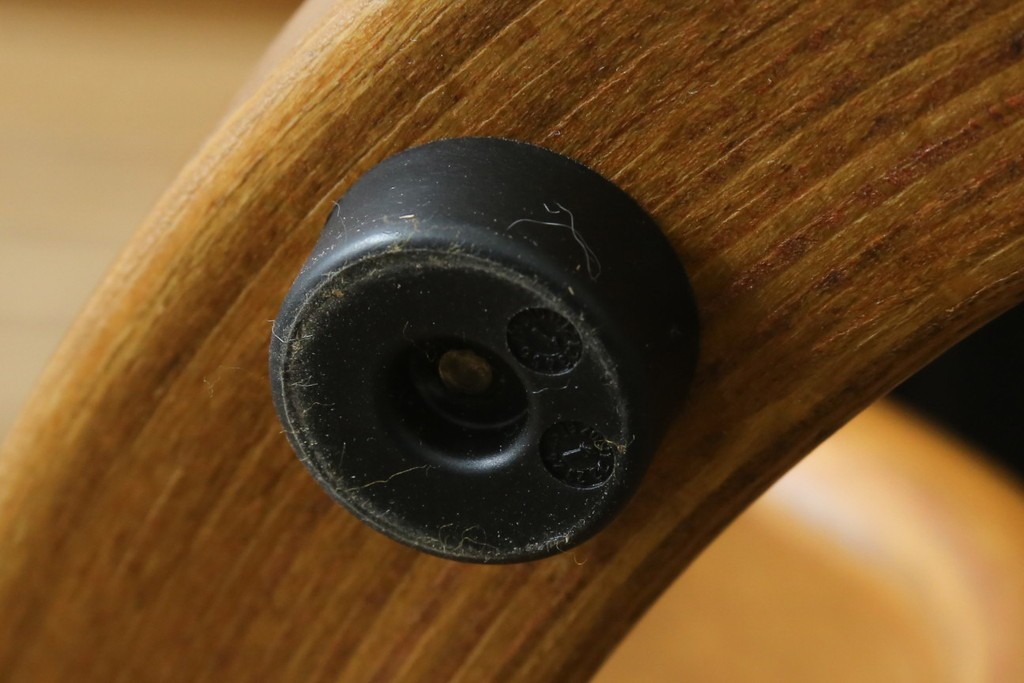 中古　美品　EKORNES(エコーネス)　本革　ストレスレス レノ クラシック(S)　包み込むような座り心地のリクライニングチェアとオットマンのセット　定価約45万円　(R-086249)