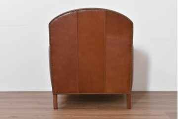 中古　VARO,S.A. VALENTI(バロッサバレンティ)　本革　クラシックな風格を感じさせる鋲打ちデザインの1人掛けアームソファ　定価約40万円　(R-086250)