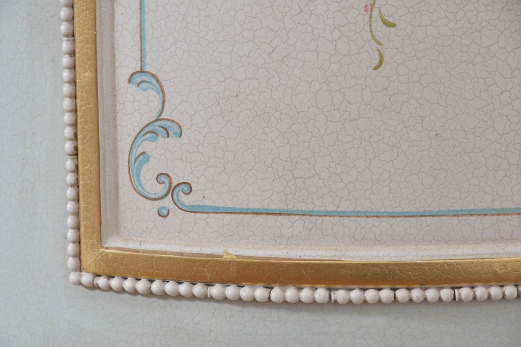 イタリアヴィンテージ　高級家具　ノバパルク(NOVAPLAK)　ロココ調の優美な装飾が魅力の照明付きミラーバックキャビネット　定価約180万円　(R-086253)