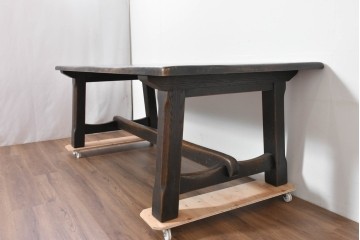 中古　飛騨産業　キツツキ　PROVINCIAL(プロヴィンシャル)　堅牢で存在感のあるタバーンテーブル　(R-086257)