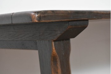 中古　飛騨産業　キツツキ　PROVINCIAL(プロヴィンシャル)　堅牢で存在感のあるタバーンテーブル　(R-086257)