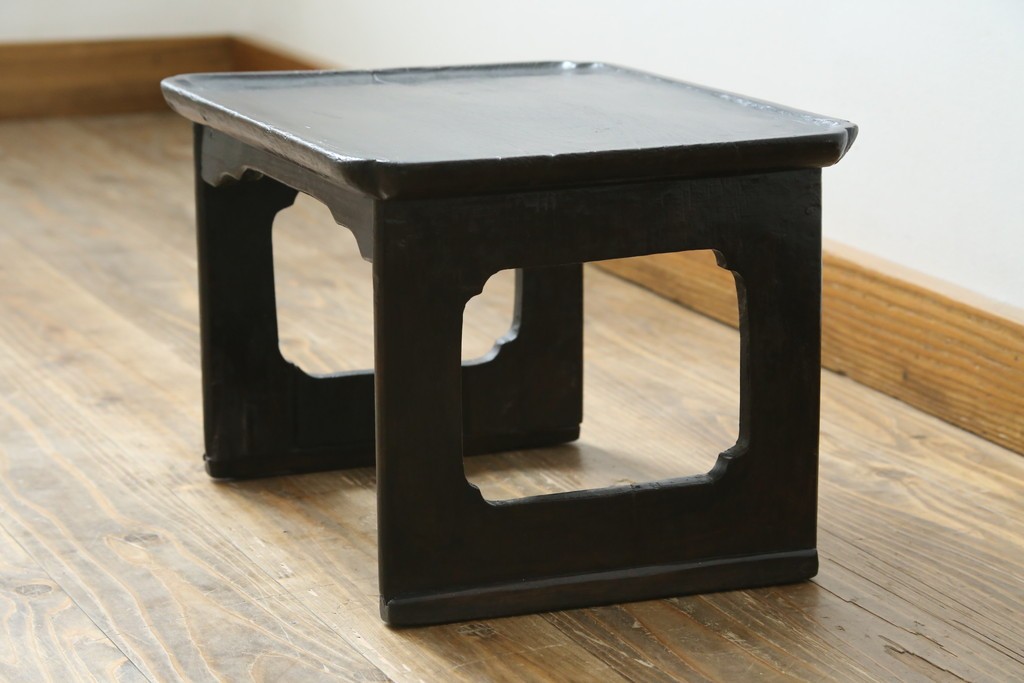 アジアンアンティーク　李朝小盤　入隅の意匠が味わい深い海州盤　(R-086259)