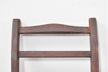 韓国アンティーク　時代物　李朝民芸家具　曲線デザインの素朴なアームレスチェア　(R-086261)