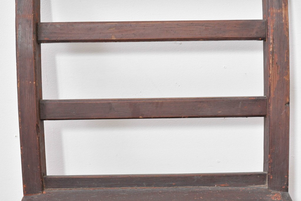 韓国アンティーク　時代物　李朝民芸家具　曲線デザインの素朴なアームレスチェア　(R-086261)