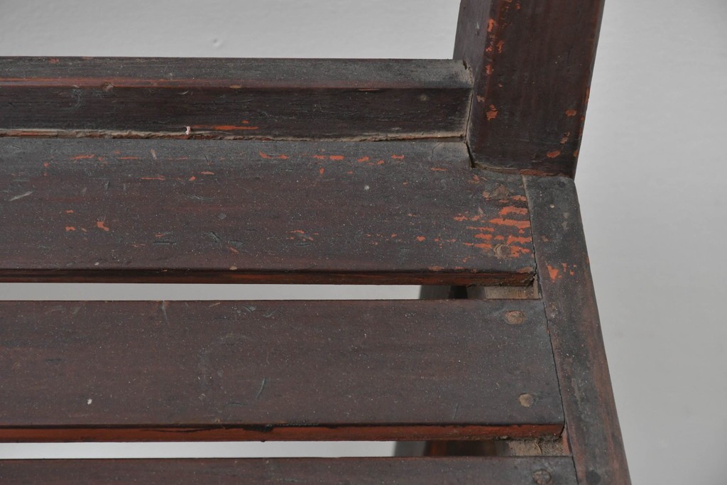 韓国アンティーク　時代物　李朝民芸家具　曲線デザインの素朴なアームレスチェア　(R-086261)