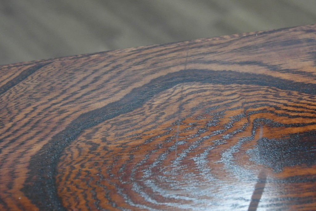 中古　岩谷堂箪笥　漆塗り　波打つ木目が美しい三尺整理箪笥　(R-086279)