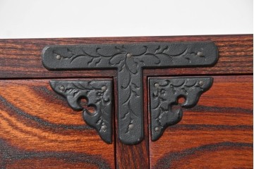 中古　岩谷堂箪笥　漆塗り　波打つ木目が美しい三尺整理箪笥　(R-086279)