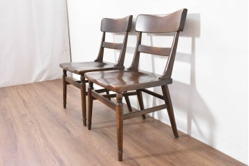 中古　美品　柏木工(KASHIWA)　WILDERNESS(ウィルダネス)　レトロカントリーな素朴さが魅力のダイニングチェア2脚セット　(R-086281)