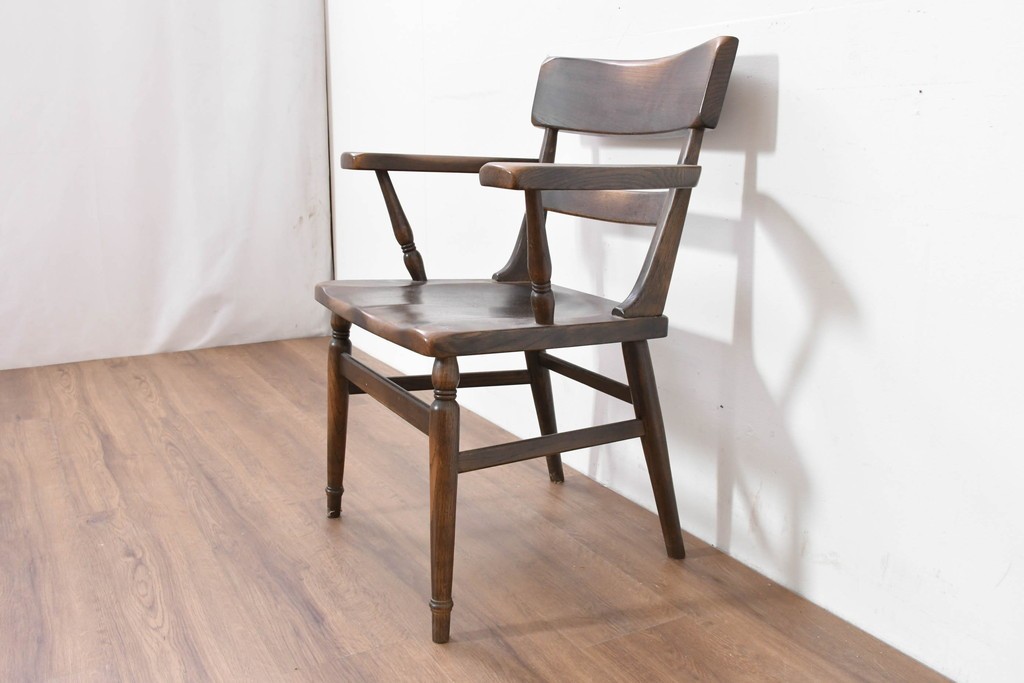 中古　美品　柏木工(KASHIWA)　WILDERNESS(ウィルダネス)　レトロカントリーな素朴さが魅力のアームチェア　(R-086283)