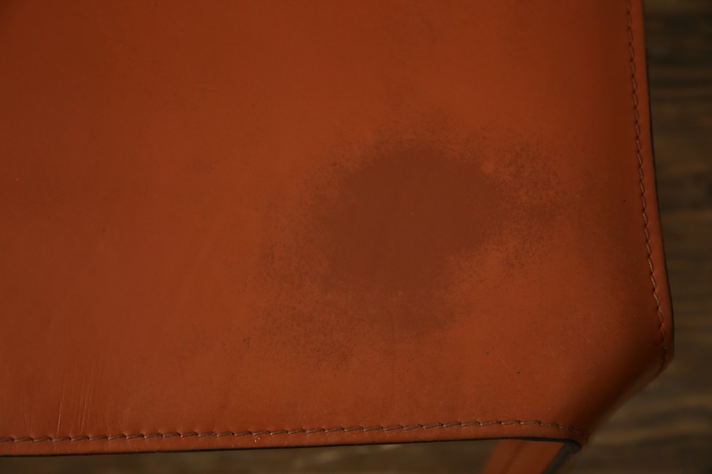 中古　Cassina(カッシーナ)　412 CAB(キャブ)　MARIO BELLINI(マリオ・ベリーニ)　端正なフォルムが魅力のアームレスチェア　現行定価約30万円相当　(R-086286)