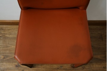 中古　Cassina(カッシーナ)　412 CAB(キャブ)　MARIO BELLINI(マリオ・ベリーニ)　端正なフォルムが魅力のアームレスチェア　現行定価約30万円相当　(R-086286)