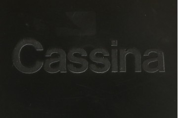 中古　Cassina(カッシーナ)　412 CAB(キャブ)　MARIO BELLINI(マリオ・ベリーニ)　端正なフォルムが魅力のアームレスチェア　現行定価約30万円相当　(R-086286)