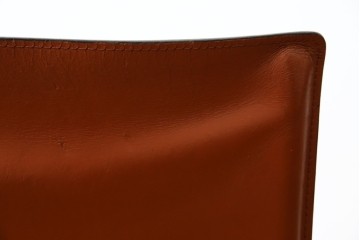 中古　Cassina(カッシーナ)　412 CAB(キャブ)　MARIO BELLINI(マリオ・ベリーニ)　端正なフォルムが魅力のアームレスチェア　現行定価約30万円相当　(R-086286)