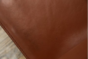 中古　Cassina(カッシーナ)　412 CAB(キャブ)　MARIO BELLINI(マリオ・ベリーニ)　端正なフォルムが魅力のアームレスチェア　現行定価約30万円相当　(R-086286)