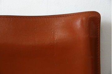 中古　Cassina(カッシーナ)　412 CAB(キャブ)　MARIO BELLINI(マリオ・ベリーニ)　端正なフォルムが魅力のアームレスチェア　現行定価約30万円相当　(R-086286)