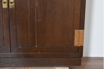 中古　美品　カリモク家具(karimoku)　domani(ドマーニ)　Morganton(モーガントン)　ヒッコリーブラウンにゴールドの金具が映えるキャビネット　(R-086288)