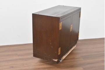 中古　美品　カリモク家具(karimoku)　domani(ドマーニ)　Morganton(モーガントン)　ヒッコリーブラウンにゴールドの金具が映えるキャビネット　(R-086288)