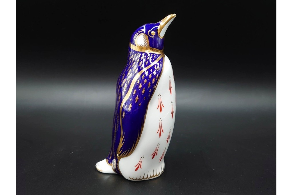 イギリス　ROYAL CROWN DERBY(ロイヤルクラウンダービー)　絶妙な色の濃淡が美しいペンギンと羊のペーパーウェイト2点セット　 (R-086289)