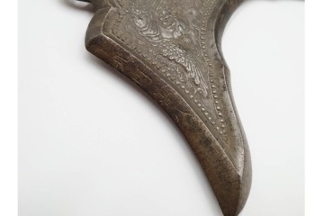 彦根 蓮成寺　井伊直弼の家臣(中村仁平・北川善八・前田藤七)奉納　鳳凰図が見事な磬　(R-086290)　