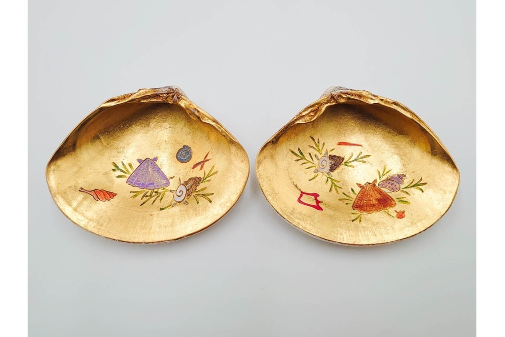 千家十職　塗師 中村宗哲　海松貝絵が美しい蒔絵の蛤香合　共箱付き　(R-086292)