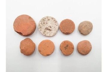 時代物　表情豊かな七福神などの泥面子40点セット　(R-086296)