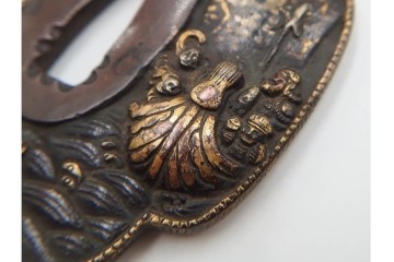 時代武具　竪丸形・丸形・木瓜形　蜻蛉や七福神、魚子地に鶴と亀などの鍔5点セット　(R-086304)