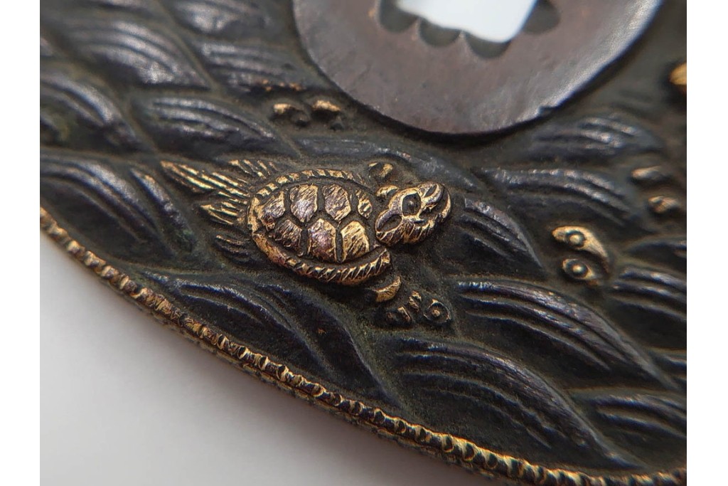 時代武具　竪丸形・丸形・木瓜形　蜻蛉や七福神、魚子地に鶴と亀などの鍔5点セット　(R-086304)