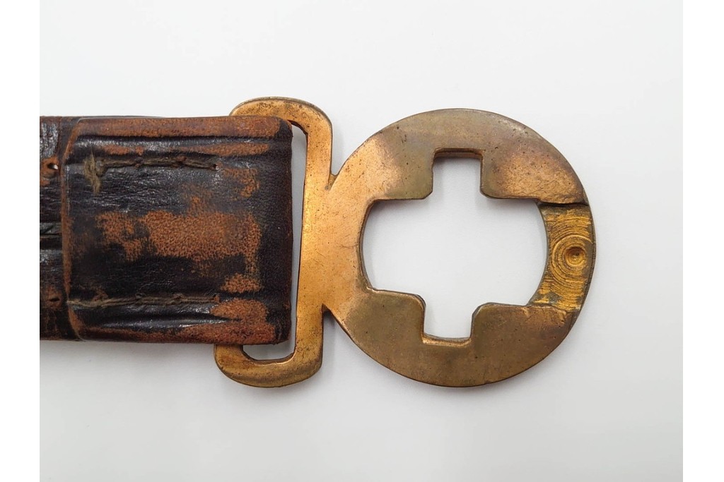 旧日本軍　中国・台湾総督府関連　円形意匠のベルト&バックル　(R-086307)