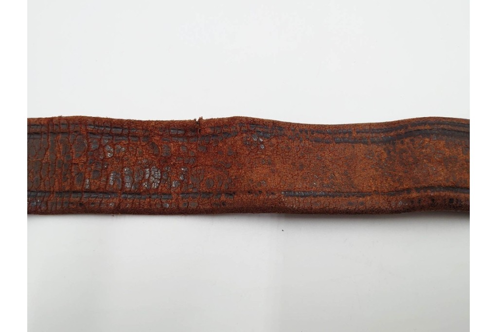 旧日本軍　中国・台湾総督府関連　円形意匠のベルト&バックル　(R-086307)