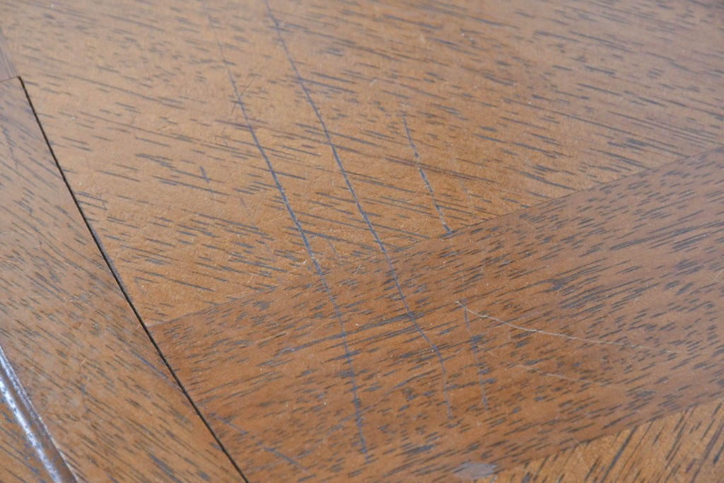 中古　maruni(マルニ木工)　地中海ロイヤルシリーズ(ROYAL)　端正な脚部と柔らかな輪郭が調和するエクステンションテーブル　定価約33万円　(R-086311)