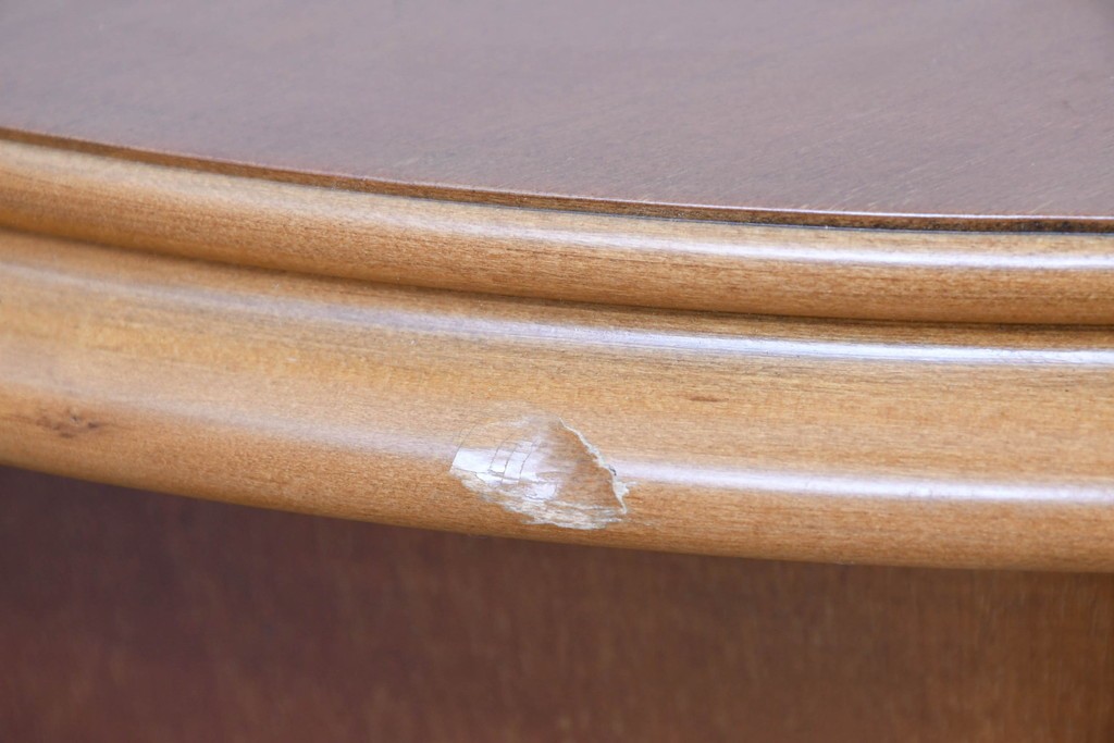 中古　イタリア製　美品　美しい彫刻装飾とマーケットリーが施された特大サイズ(幅2.5メートル)のサイドボード　定価約175万円　(R-086312)