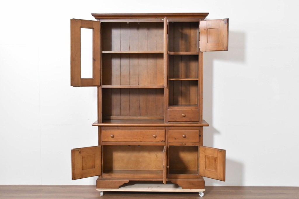 中古　美品　希少な廃番品　ACTUS(アクタス)取り扱い　バレンシアシリーズ　花柄タイルが愛らしいパイン材カップボード　(R-086313)