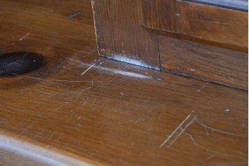 中古　美品　希少な廃番品　ACTUS(アクタス)取り扱い　バレンシアシリーズ　パイン材　花柄タイルが可愛らしい大型のカップボード(R-086314)