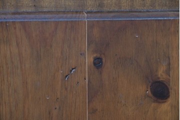 中古　美品　希少な廃番品　ACTUS(アクタス)取り扱い　バレンシアシリーズ　パイン材　花柄タイルが可愛らしい大型のカップボード(R-086314)