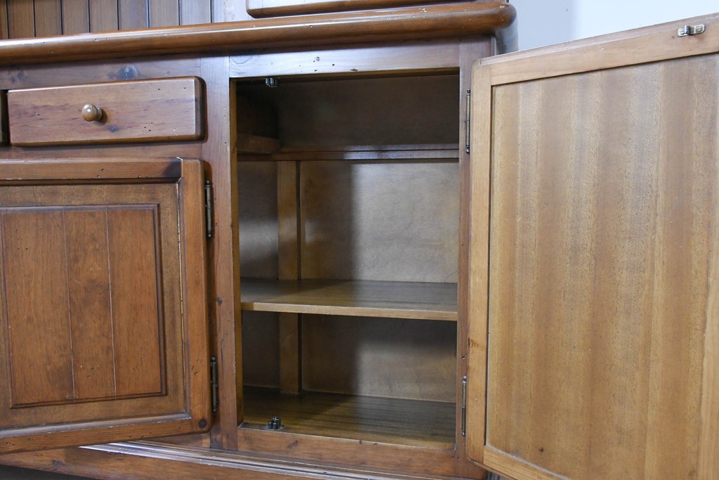 中古　美品　希少な廃番品　ACTUS(アクタス)取り扱い　バレンシアシリーズ　パイン材　花柄タイルが可愛らしい大型のカップボード(R-086314)