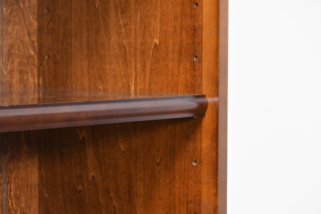 中古　美品　カリモク家具(karimoku)　コロニアルシリーズ　クラシカルな意匠の本棚　定価約18万円　(R-086135)