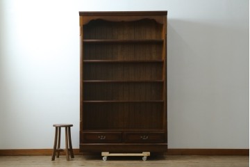 中古　美品　カリモク家具(karimoku)　コロニアルシリーズ　クラシカルな意匠の本棚　定価約18万円　(R-086315)