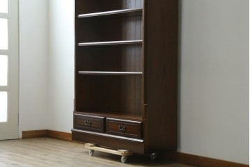 中古　美品　カリモク家具(karimoku)　コロニアルシリーズ　クラシカルな意匠の本棚　定価約18万円　(R-086315)