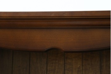 中古　美品　カリモク家具(karimoku)　コロニアルシリーズ　クラシカルな意匠の本棚　定価約18万円　(R-086315)