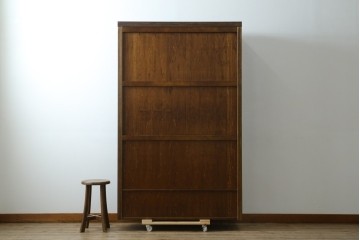 中古　美品　カリモク家具(karimoku)　コロニアルシリーズ　クラシカルな意匠の本棚　定価約18万円　(R-086315)