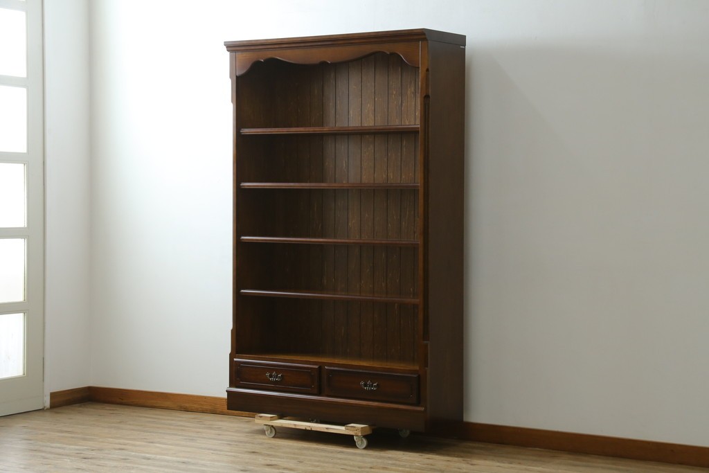 中古　美品　カリモク家具(karimoku)　コロニアルシリーズ　クラシカルな意匠の本棚　定価約18万円　(R-086316)