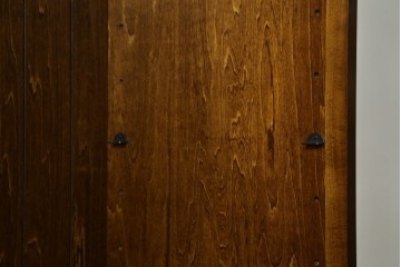 中古　美品　カリモク家具(karimoku)　コロニアルシリーズ　クラシカルな意匠の本棚　定価約18万円　(R-086316)