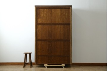 中古　美品　カリモク家具(karimoku)　コロニアルシリーズ　クラシカルな意匠の本棚　定価約18万円　(R-086316)