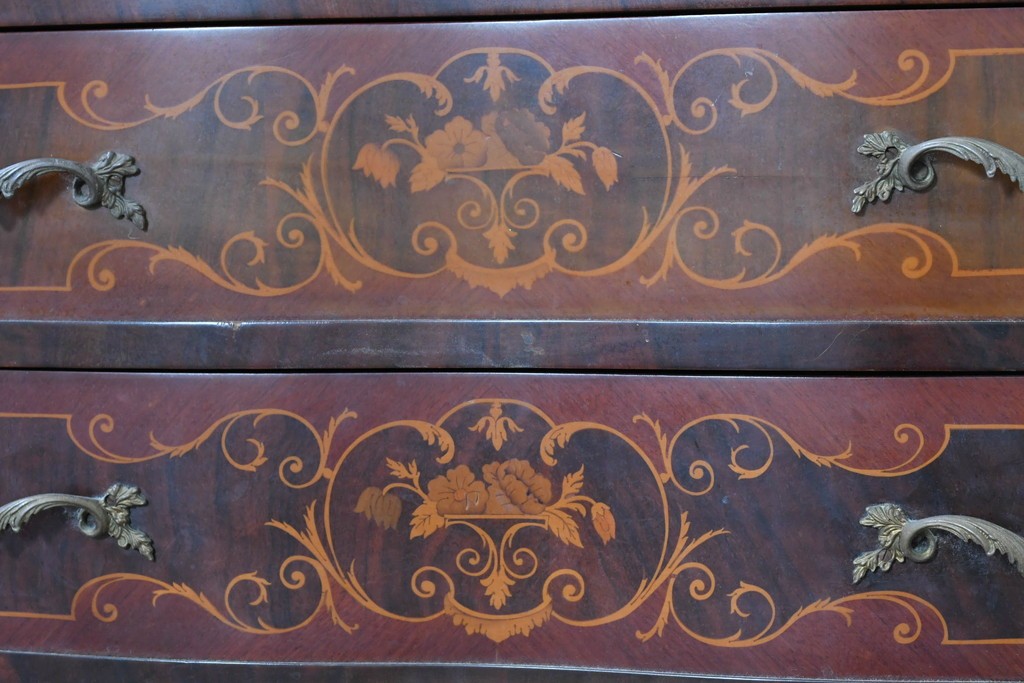 中古　六本木アピス(APIS)取り扱い　イタリア最高級家具　MARCONI ARTE(マルコーニ アルテ)　象嵌装飾が芸術品のような存在感を放つチェスト　定価約46万円　(R-086317)