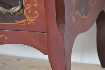 中古　六本木アピス(APIS)取り扱い　イタリア最高級家具　MARCONI ARTE(マルコーニ アルテ)　象嵌装飾が芸術品のような存在感を放つチェスト　定価約46万円　(R-086317)