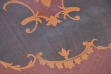 中古　六本木アピス(APIS)取り扱い　イタリア最高級家具　MARCONI ARTE(マルコーニ アルテ)　象嵌装飾が芸術品のような存在感を放つチェスト　定価約46万円　(R-086317)