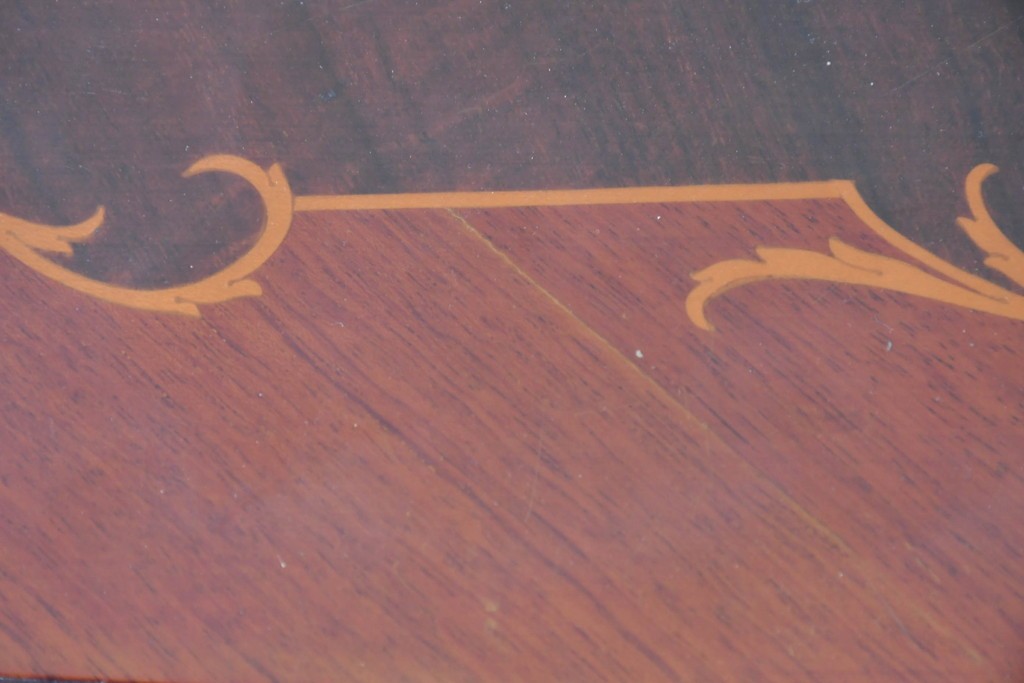 中古　六本木アピス(APIS)取り扱い　イタリア最高級家具　MARCONI ARTE(マルコーニ アルテ)　象嵌装飾が芸術品のような存在感を放つチェスト　定価約46万円　(R-086317)