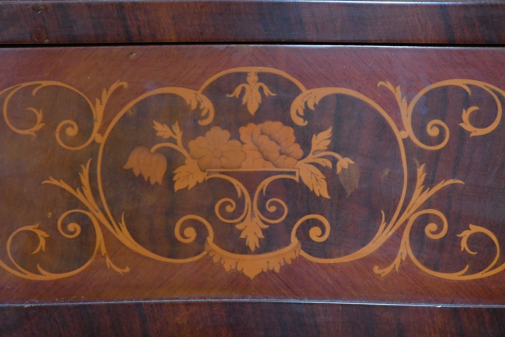 中古　六本木アピス(APIS)取り扱い　イタリア最高級家具　MARCONI ARTE(マルコーニ アルテ)　象嵌装飾が芸術品のような存在感を放つチェスト　定価約46万円　(R-086317)