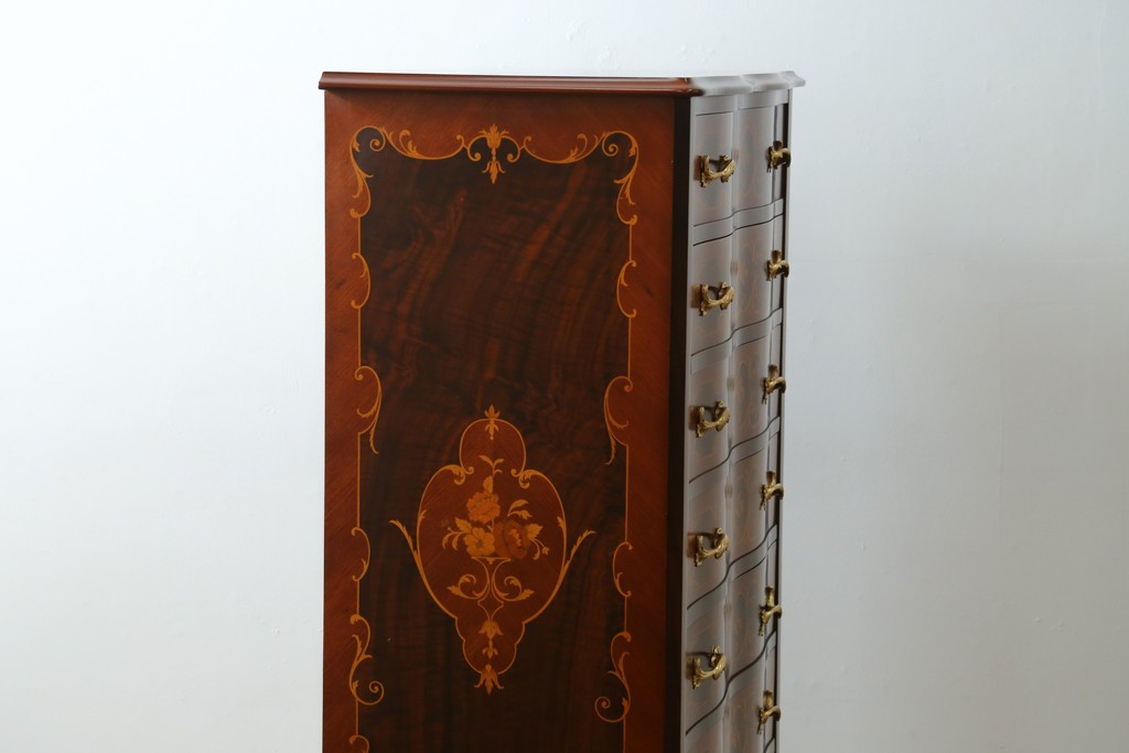 中古　六本木アピス(APIS)取り扱い　イタリア最高級家具　MARCONI ARTE(マルコーニ アルテ)　象嵌装飾が芸術品のような存在感を放つチェスト　定価約46万円　(R-086317)
