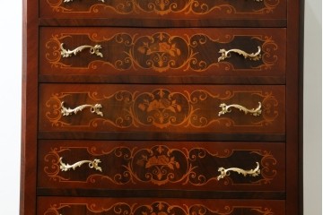 中古　六本木アピス(APIS)取り扱い　イタリア最高級家具　MARCONI ARTE(マルコーニ アルテ)　象嵌装飾が芸術品のような存在感を放つチェスト　定価約46万円　(R-086317)